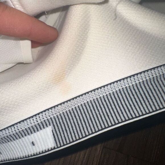 Victoria’s Sport white strappy athletic workout 32D sports bra - Picture 4 of 4